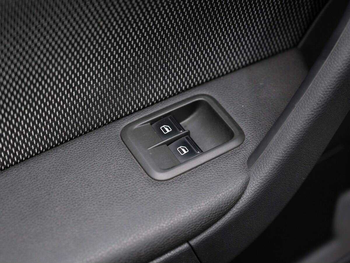 Купить Skoda Yeti с пробегом. Фото: #14