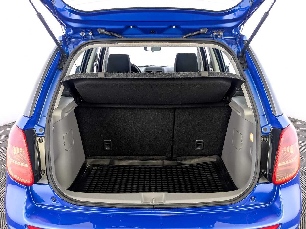 Купить Suzuki SX4 с пробегом. Фото: #9