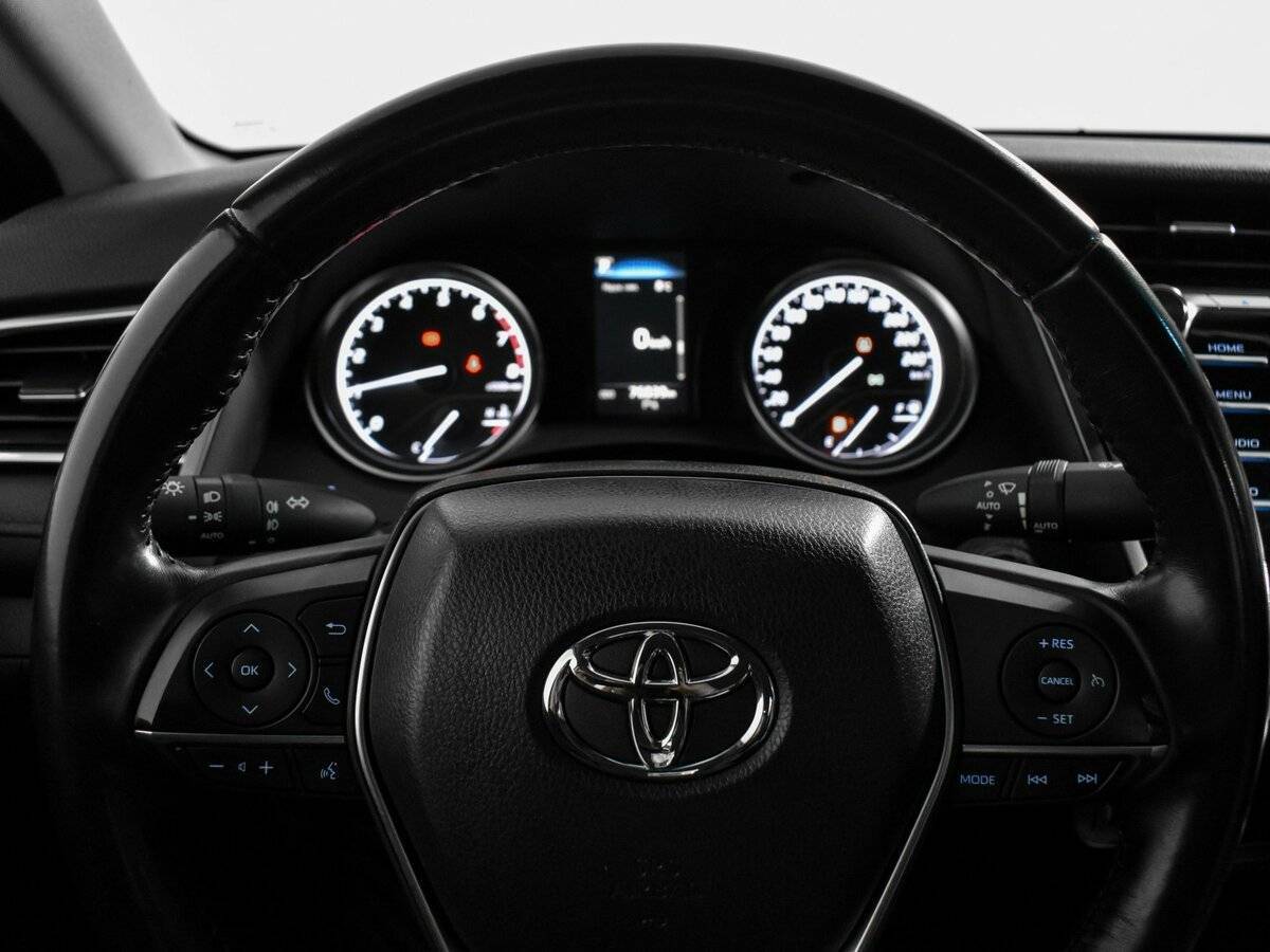 Купить Toyota Camry с пробегом. Фото: #16