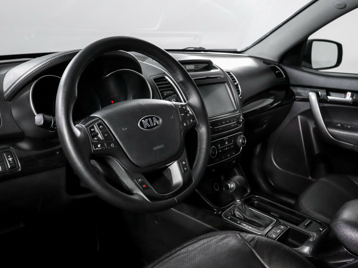Купить Kia Sorento с пробегом. Фото: #13