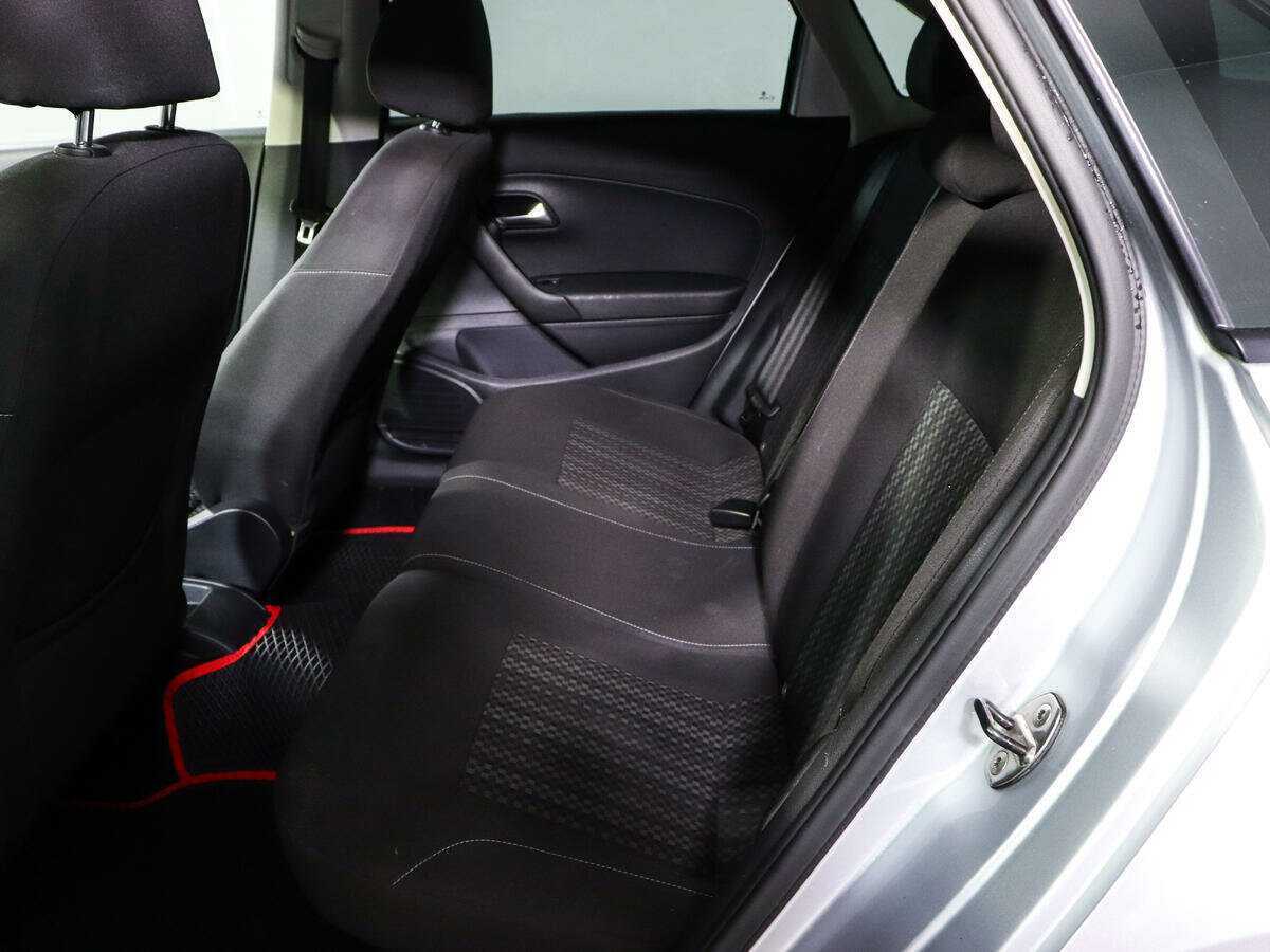 Купить Volkswagen Polo с пробегом. Фото: #8