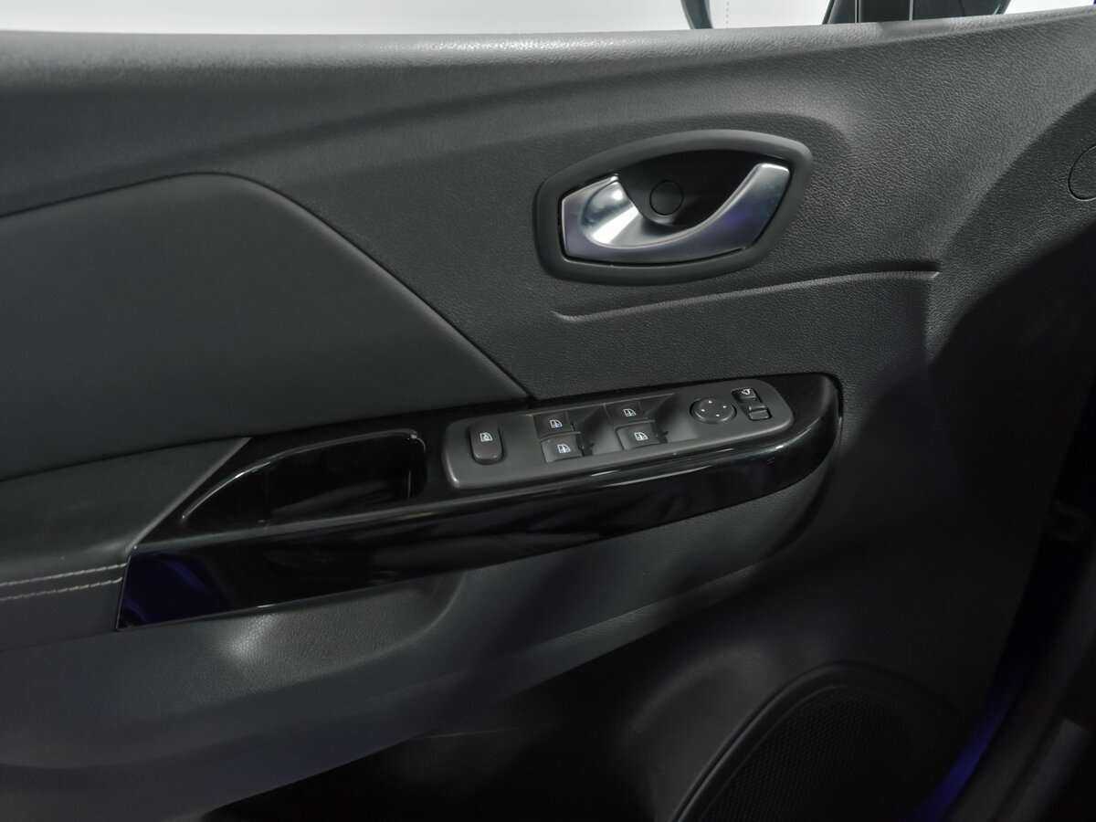Купить Renault Kaptur с пробегом. Фото: #14