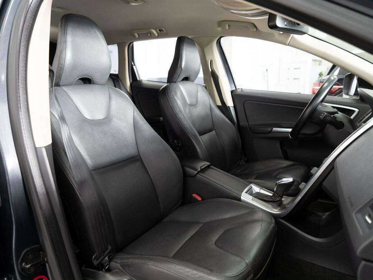 Купить Volvo XC60 с пробегом. Фото: #8