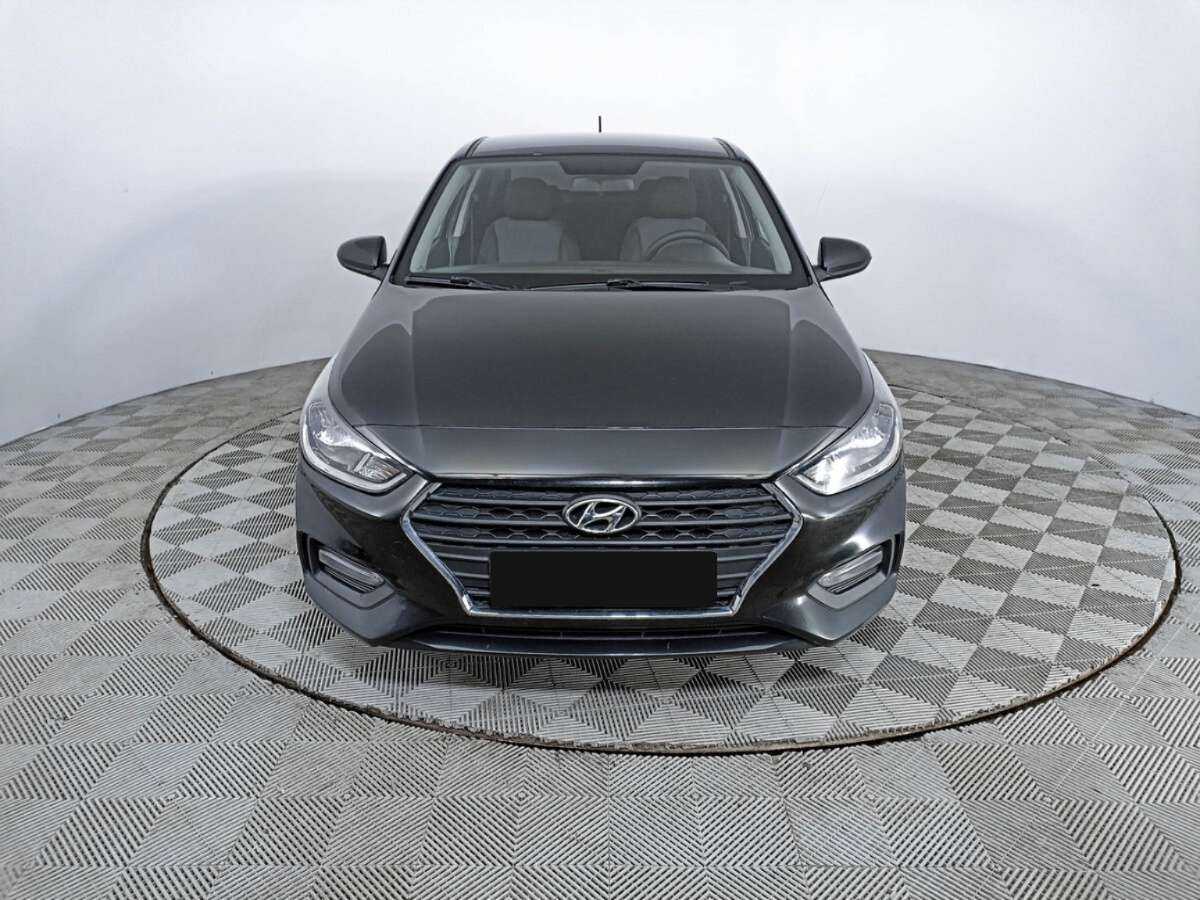 Купить Hyundai Solaris с пробегом. Фото: #1