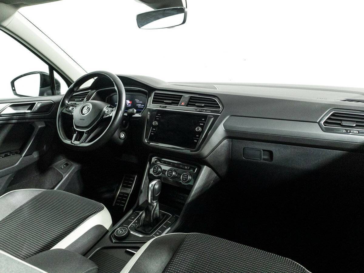 Купить Volkswagen Tiguan с пробегом. Фото: #8