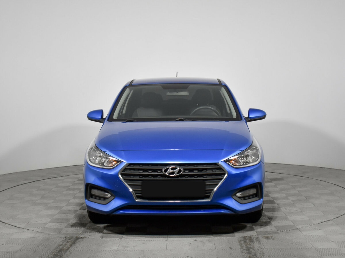 Купить Hyundai Solaris с пробегом. Фото: #1