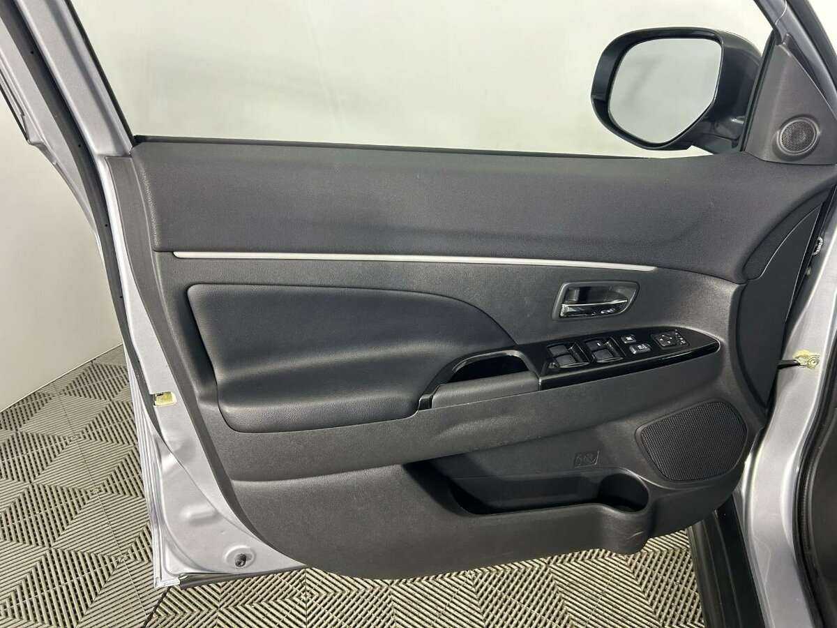 Купить Peugeot 4008 с пробегом. Фото: #5