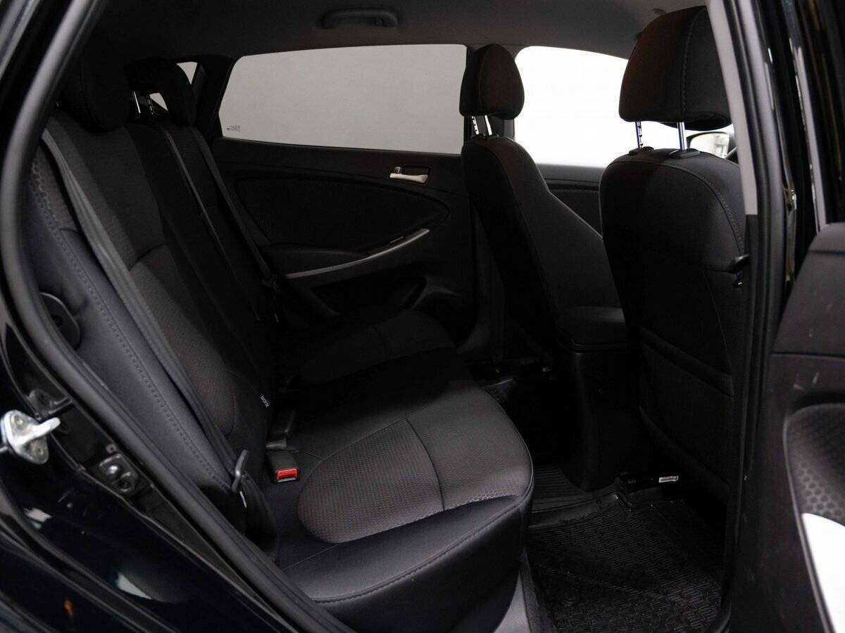 Купить Hyundai Solaris с пробегом. Фото: #9