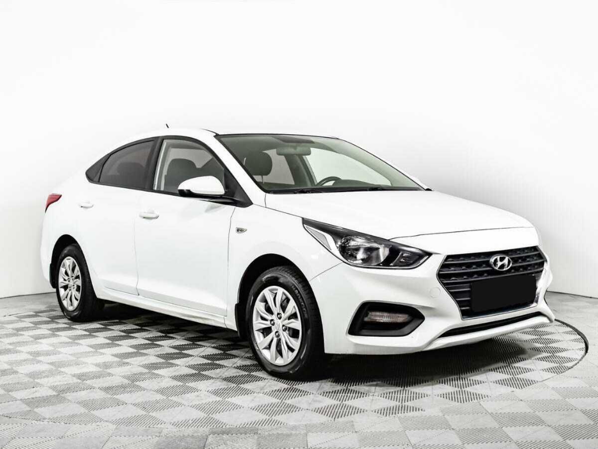 Купить Hyundai Solaris с пробегом. Фото: #2