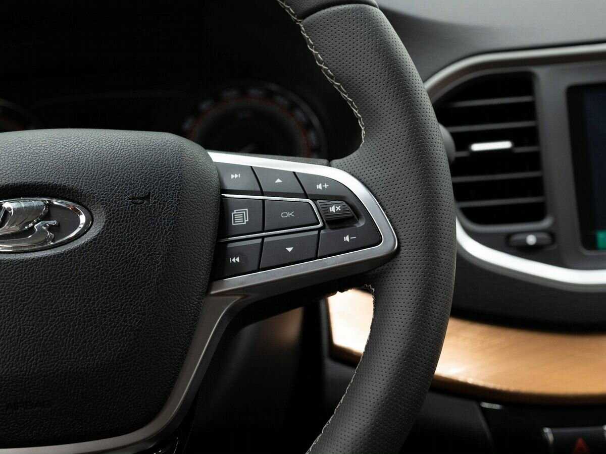 Купить Lada (ВАЗ) Vesta с пробегом. Фото: #16