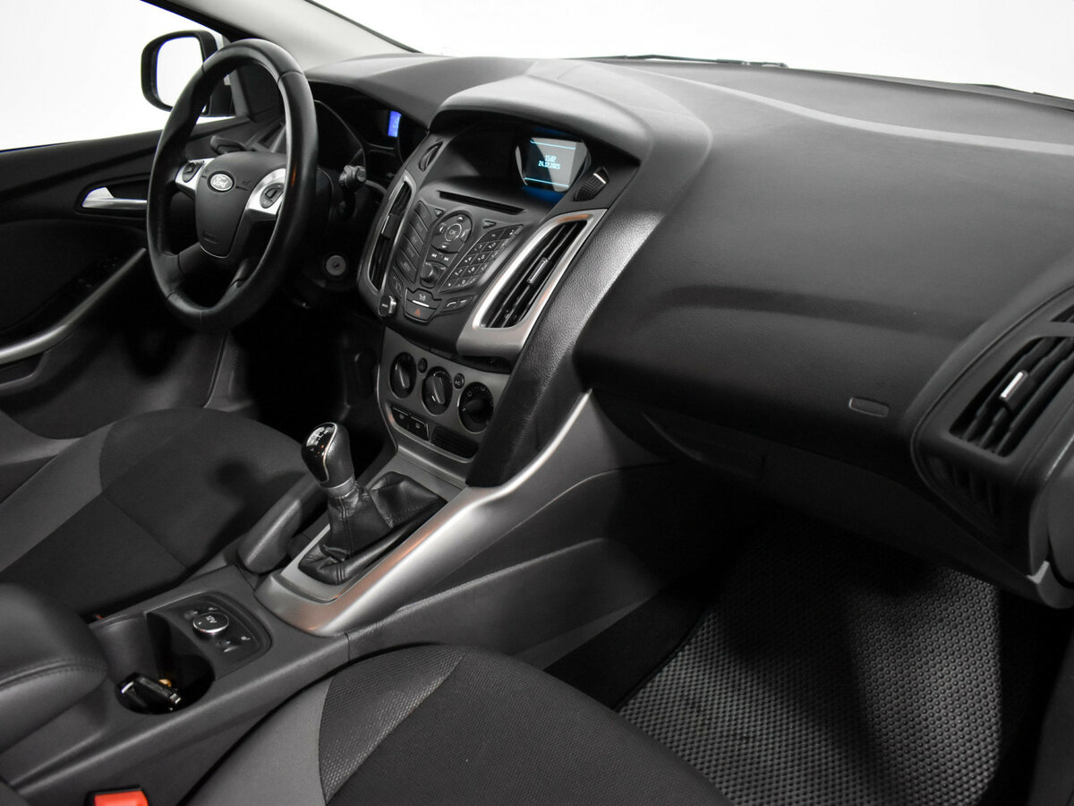 Купить Ford Focus с пробегом. Фото: #10