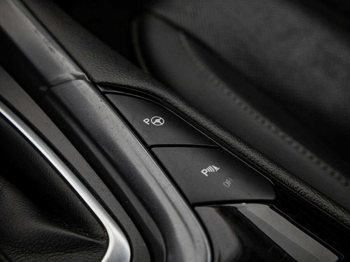 Купить Ford Mondeo с пробегом. Фото: #17