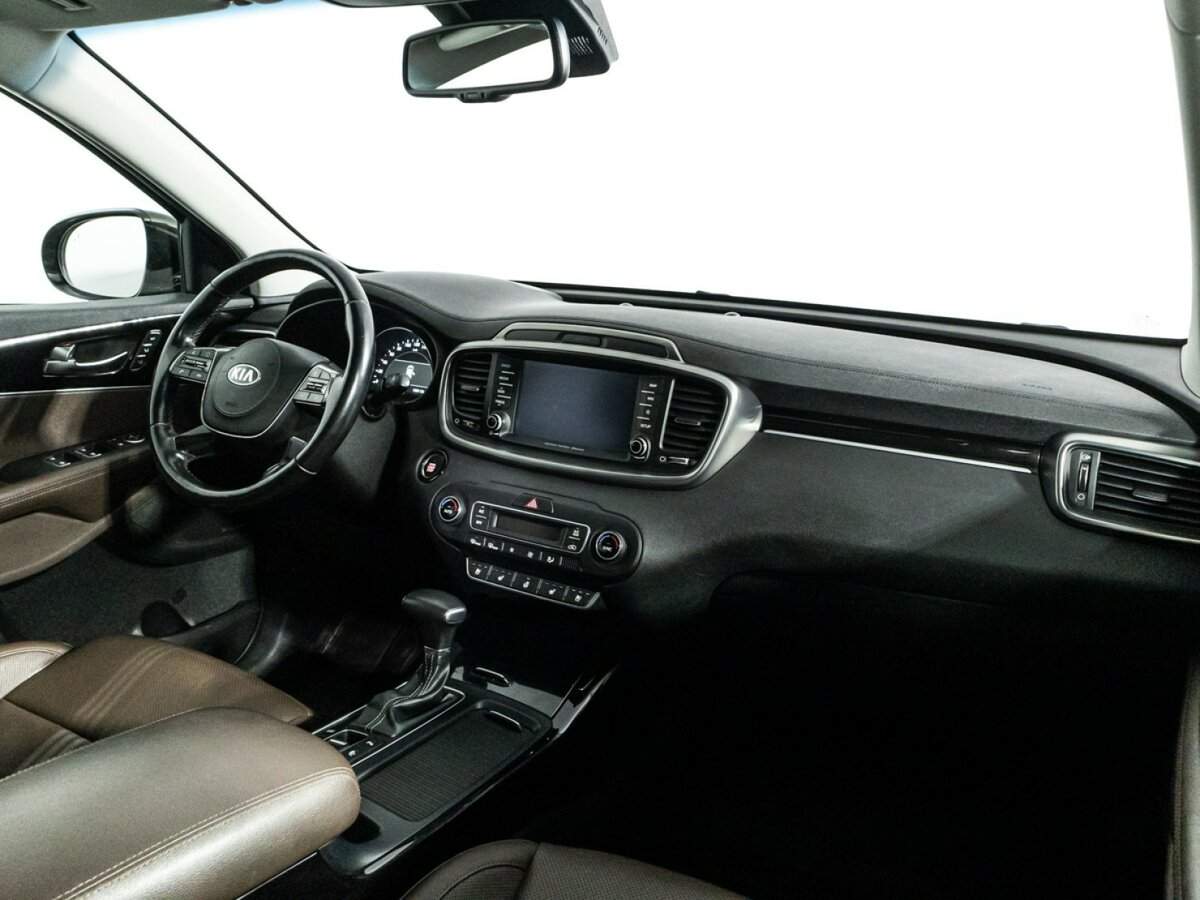 Купить Kia Sorento с пробегом. Фото: #8