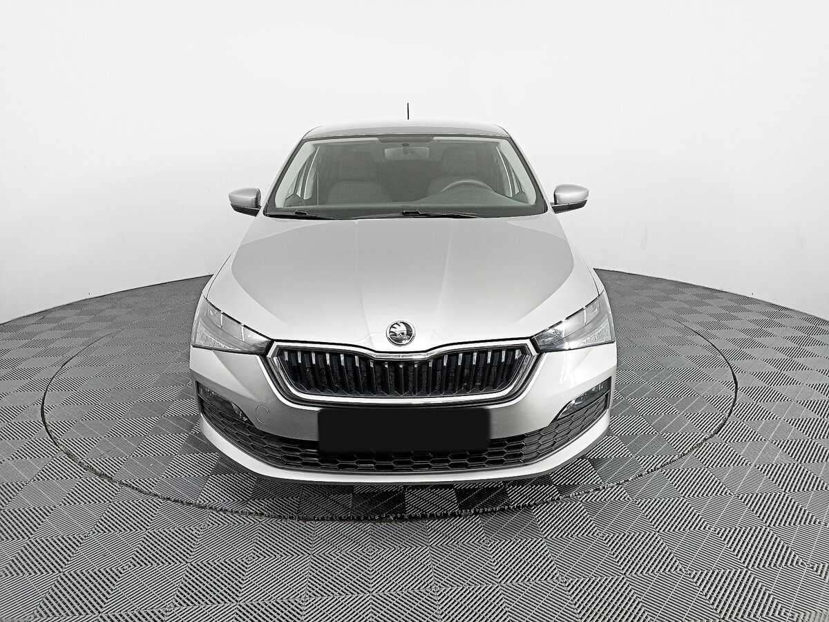 Купить Skoda Rapid с пробегом. Фото: #1
