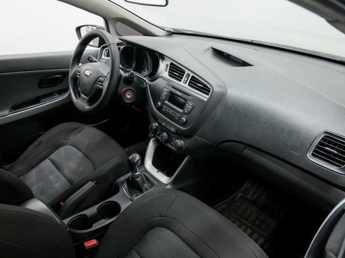 Купить Kia Ceed с пробегом. Фото: #6
