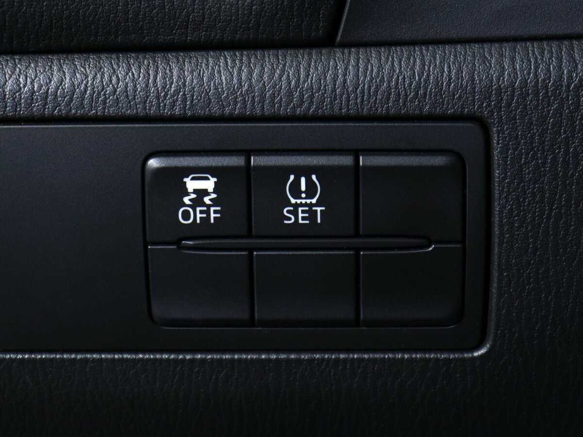 Купить Mazda 3 с пробегом. Фото: #15