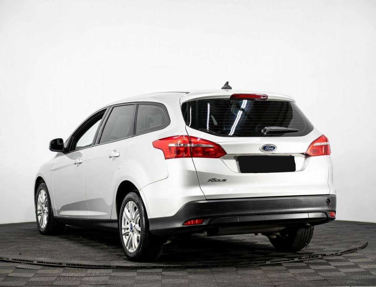 Купить Ford Focus с пробегом. Фото: #3