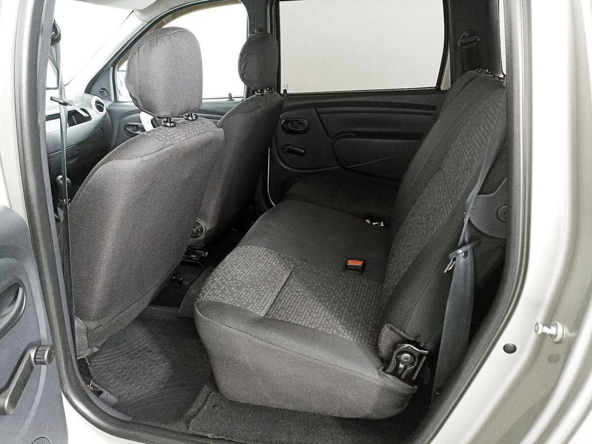 Купить Lada (ВАЗ) Largus с пробегом. Фото: #11