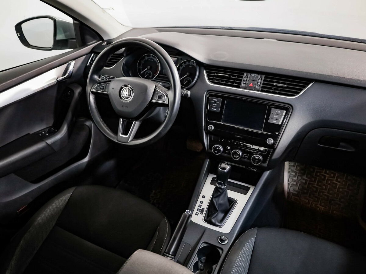 Купить Skoda Octavia с пробегом. Фото: #7