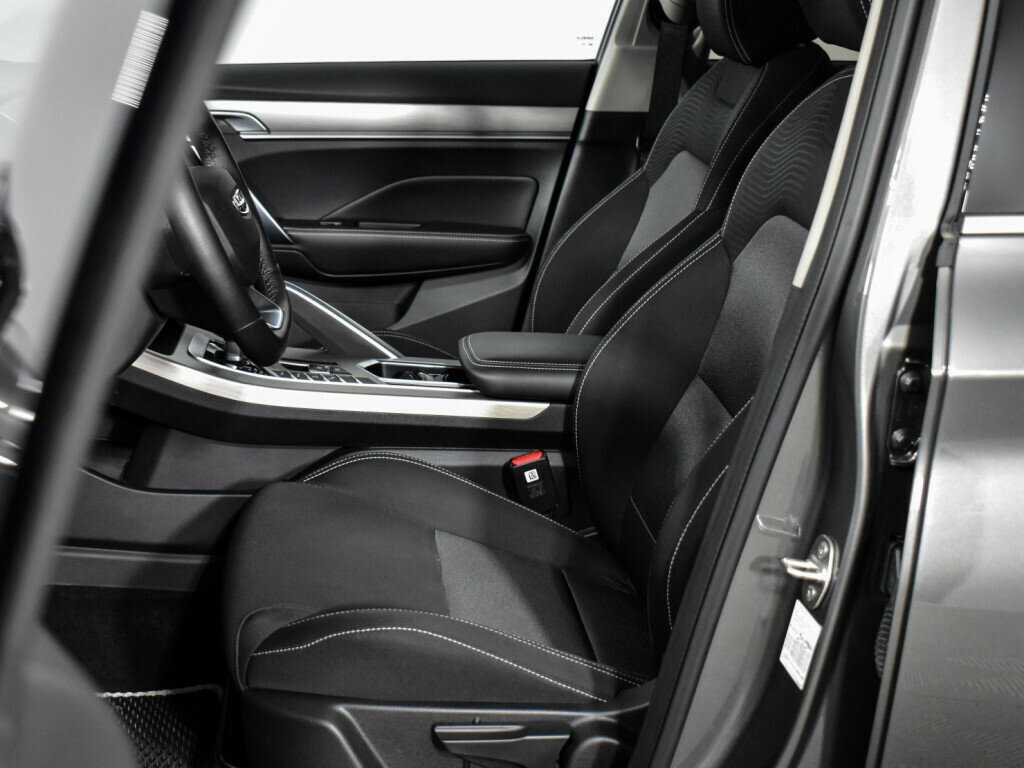 Купить Geely Coolray с пробегом. Фото: #11