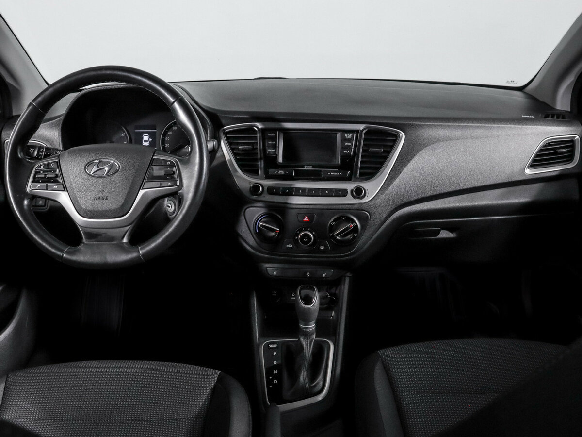 Купить Hyundai Solaris с пробегом. Фото: #9