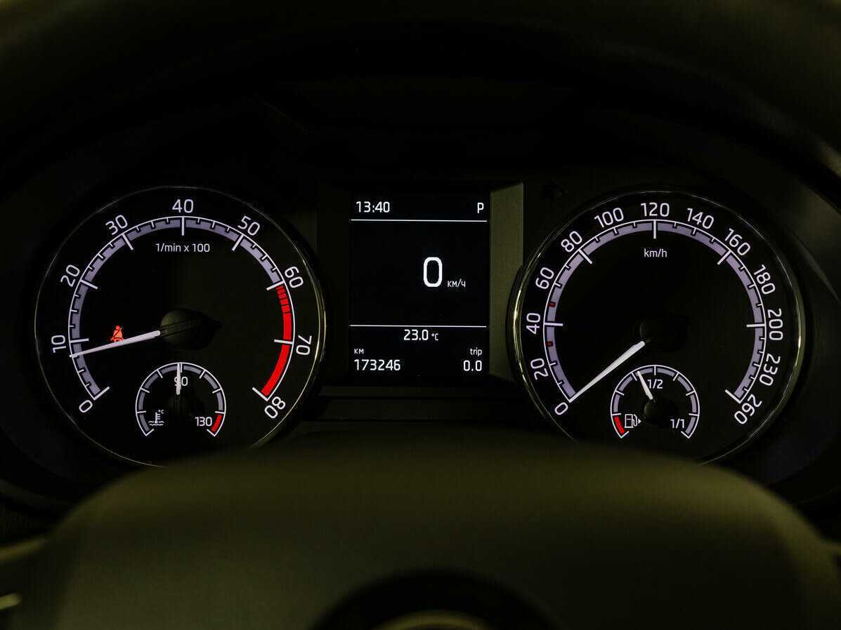 Купить Skoda Octavia с пробегом. Фото: #9