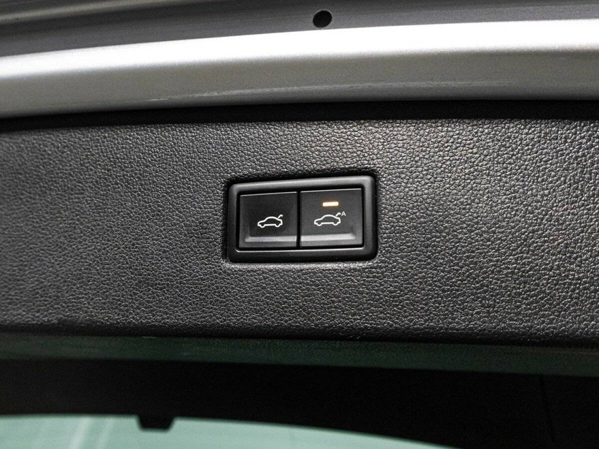 Купить Volkswagen Tiguan с пробегом. Фото: #20