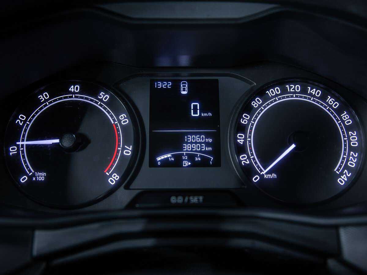 Купить Skoda Rapid с пробегом. Фото: #12