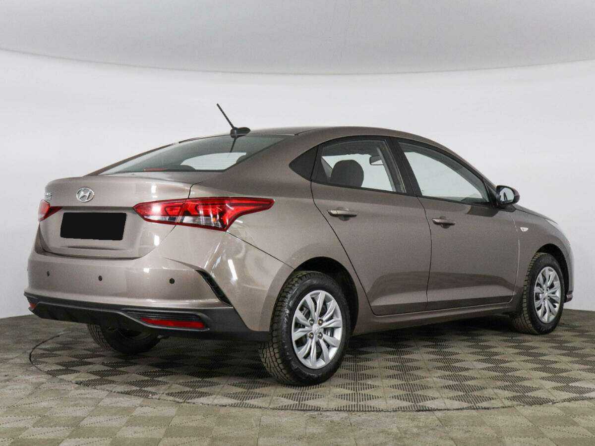 Купить Hyundai Solaris с пробегом. Фото: #3