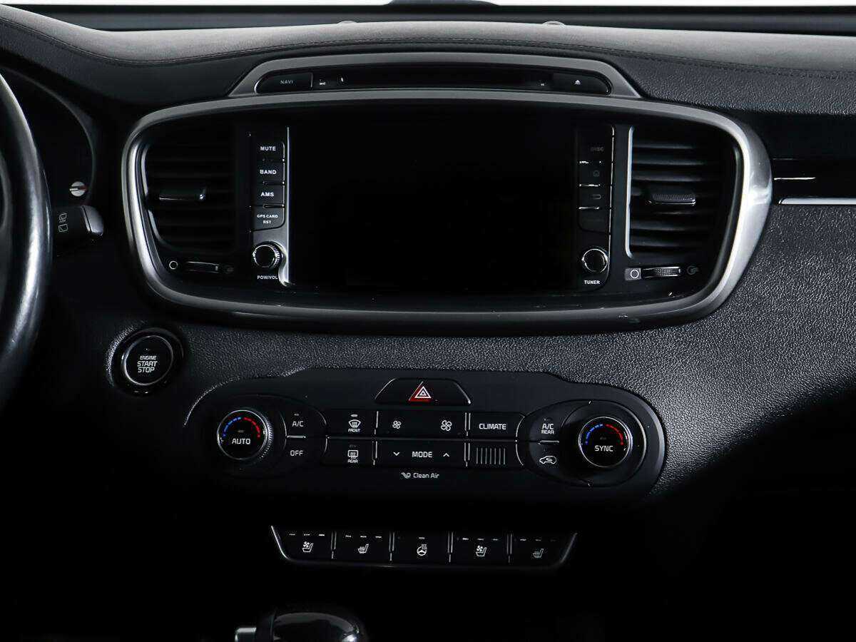 Купить Kia Sorento с пробегом. Фото: #10