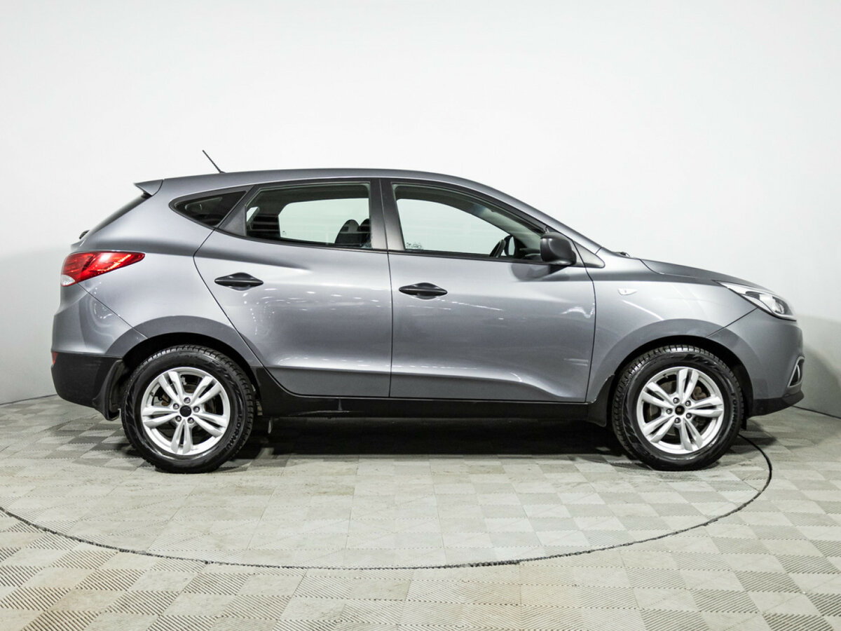 Купить Hyundai ix35 с пробегом. Фото: #3
