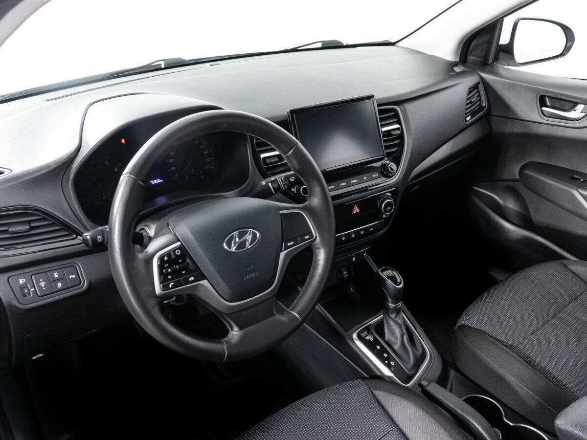 Купить Hyundai Solaris с пробегом. Фото: #10