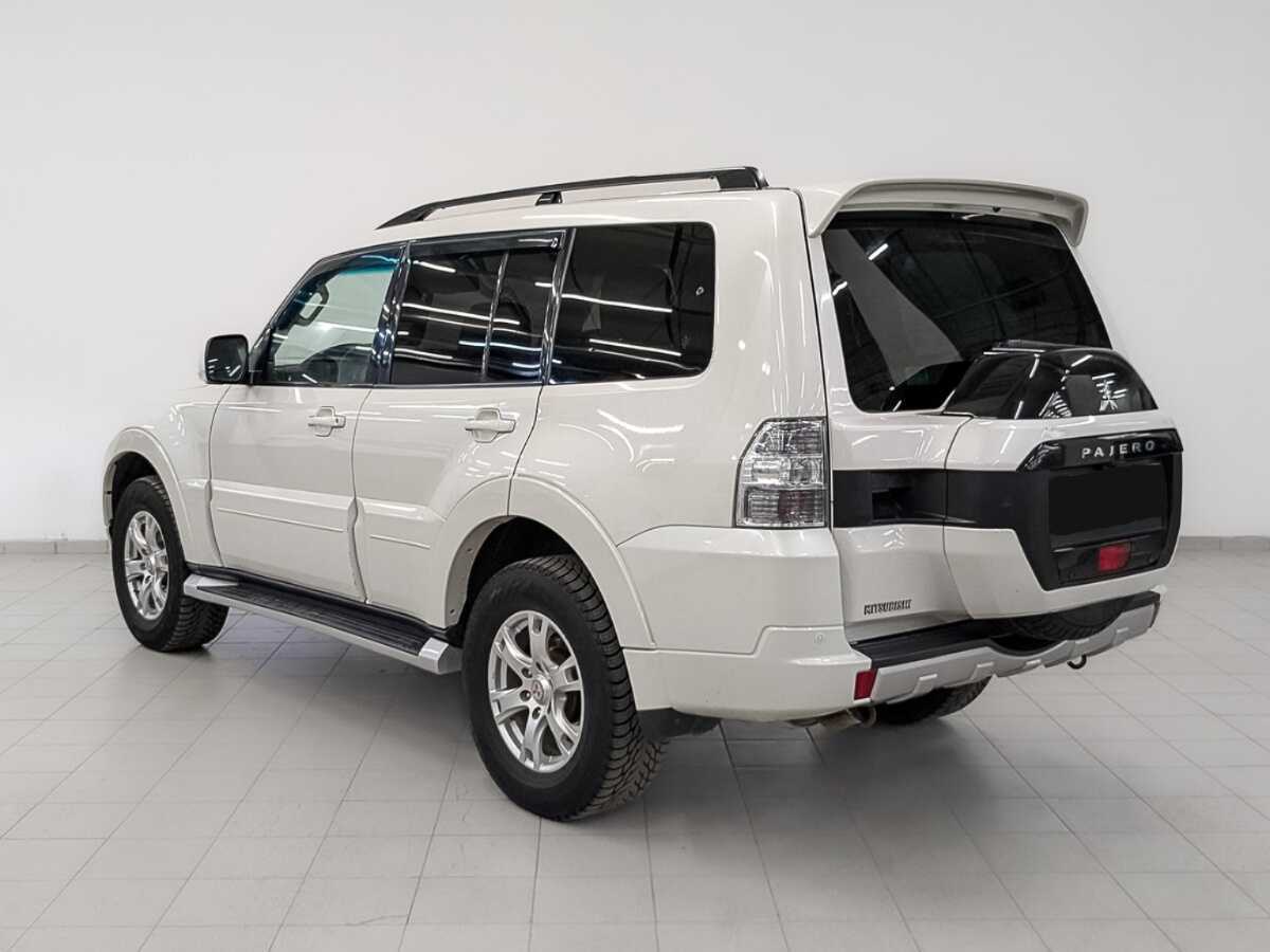 Купить Mitsubishi Pajero с пробегом. Фото: #6