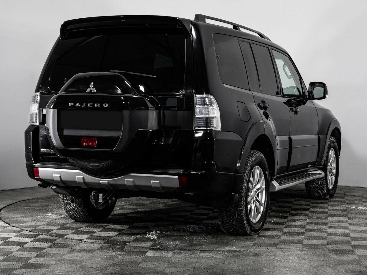 Купить Mitsubishi Pajero с пробегом. Фото: #3