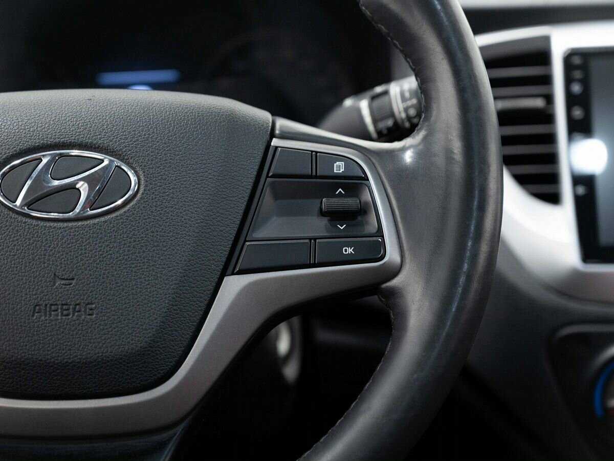 Купить Hyundai Solaris с пробегом. Фото: #17