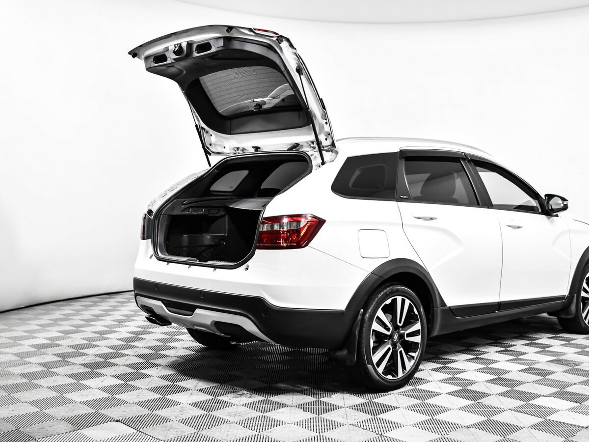 Купить Lada (ВАЗ) Vesta с пробегом. Фото: #10