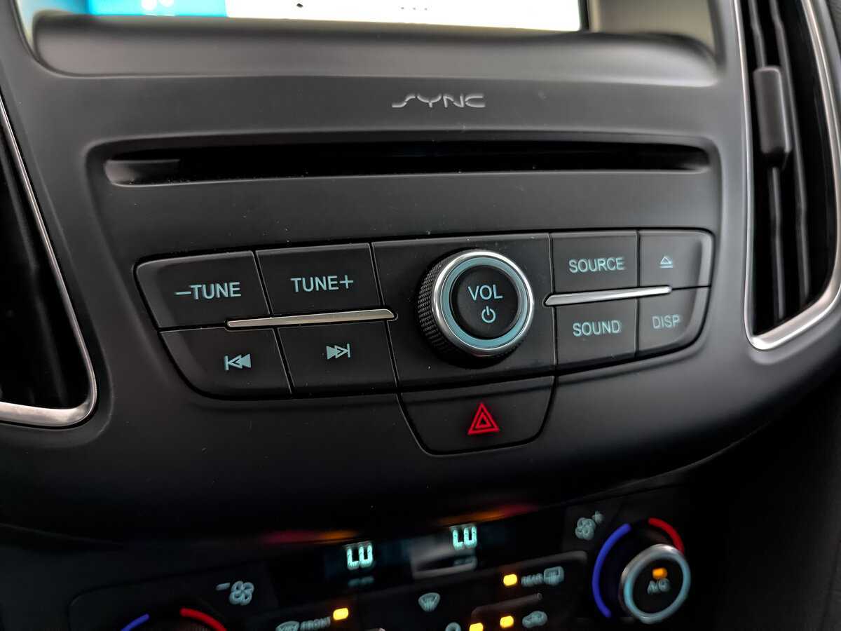 Купить Ford Focus с пробегом. Фото: #27