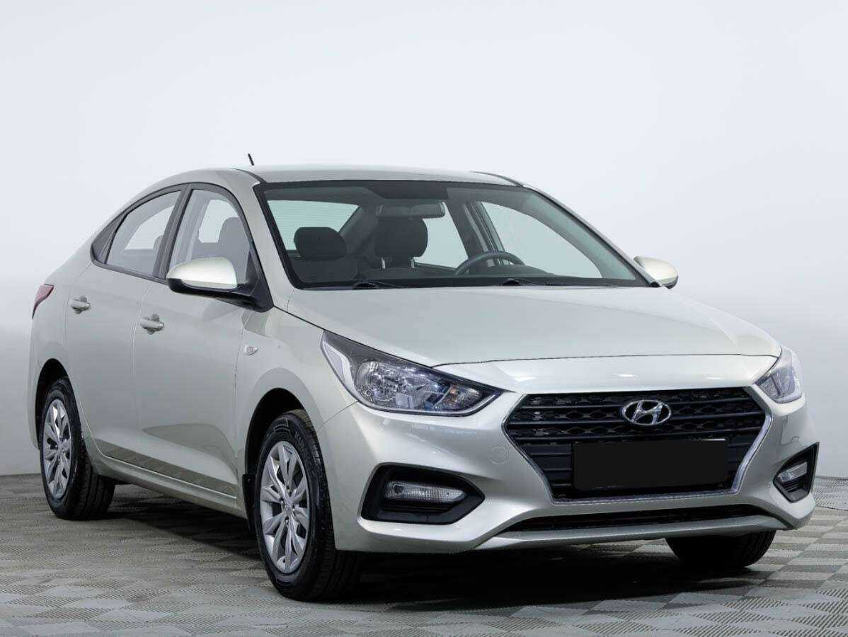 Купить Hyundai Solaris с пробегом. Фото: #1