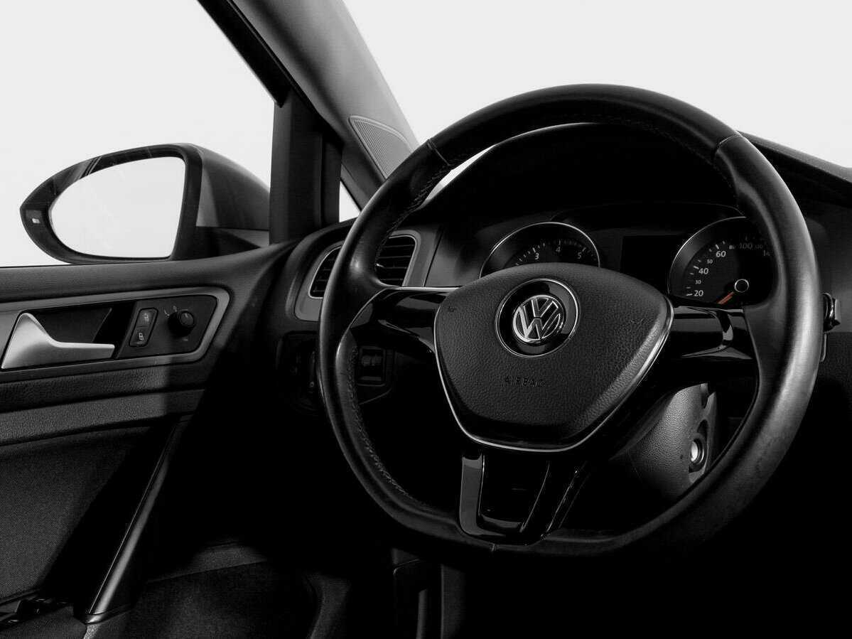 Купить Volkswagen Golf с пробегом. Фото: #14