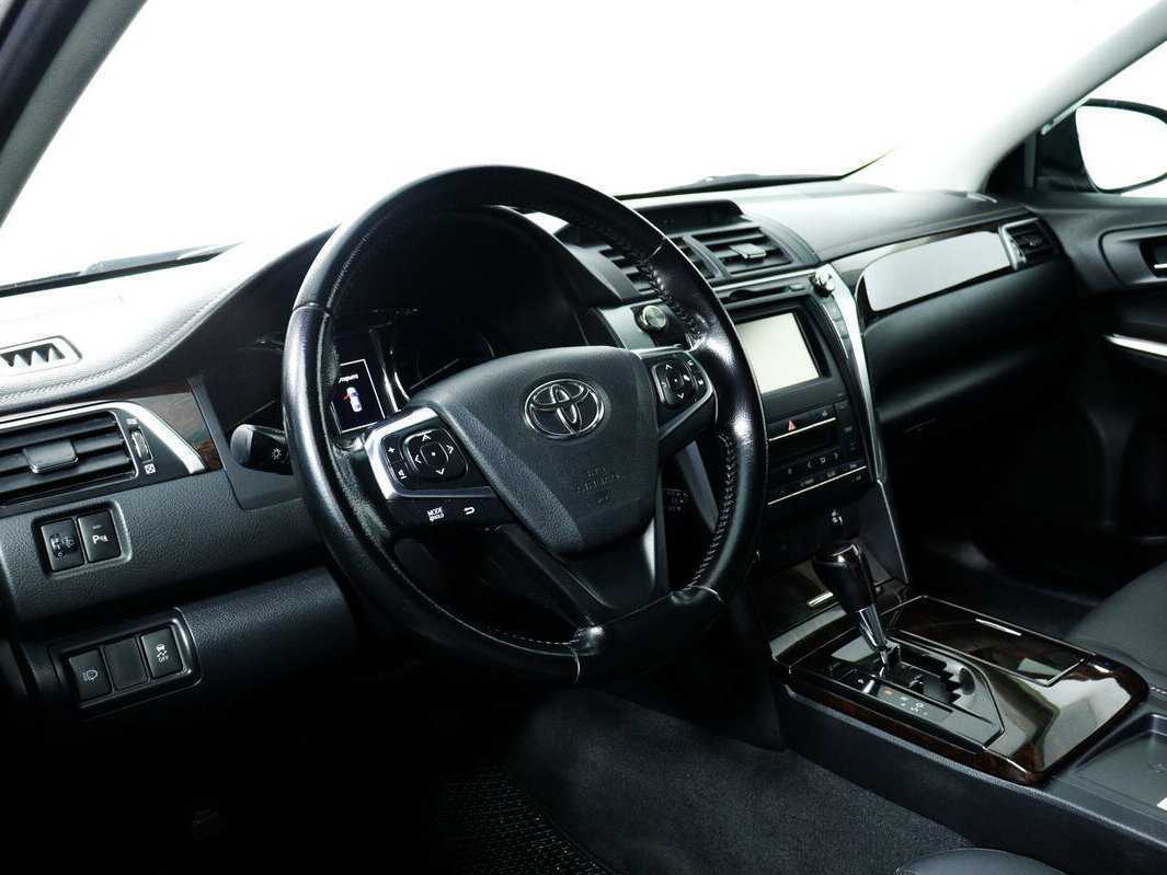 Купить Toyota Camry с пробегом. Фото: #12