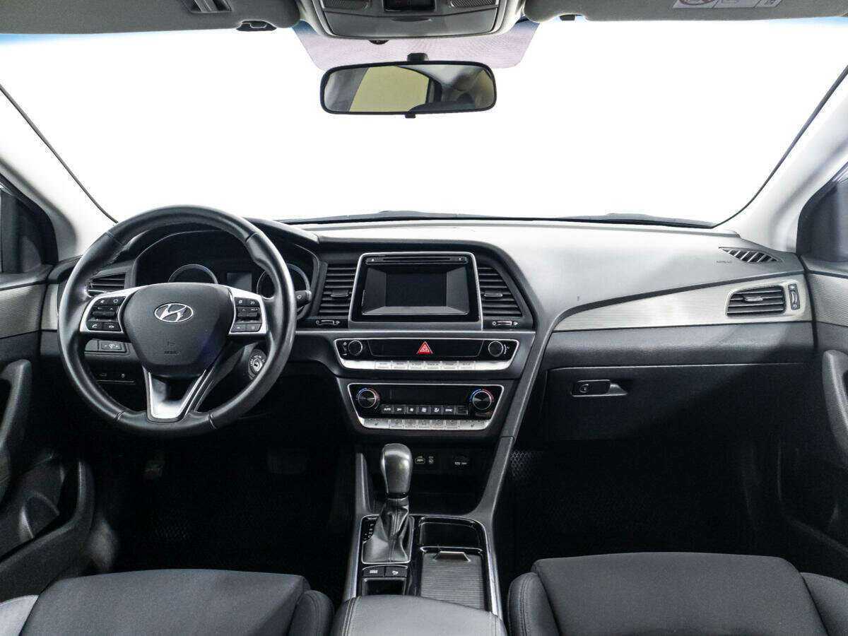 Купить Hyundai Sonata с пробегом. Фото: #12