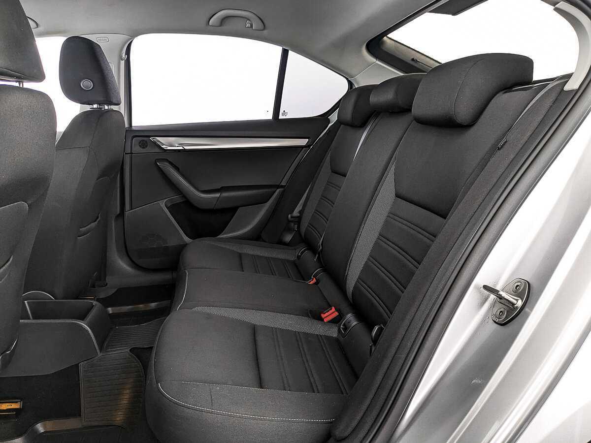 Купить Skoda Octavia с пробегом. Фото: #17