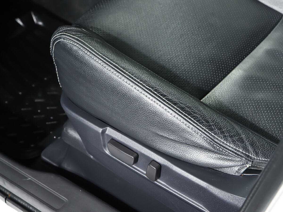 Купить Mitsubishi Outlander с пробегом. Фото: #14