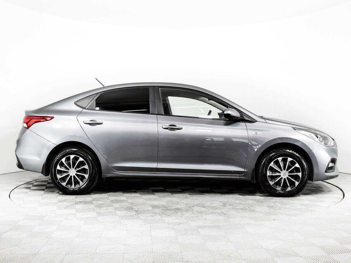 Купить Hyundai Solaris с пробегом. Фото: #3