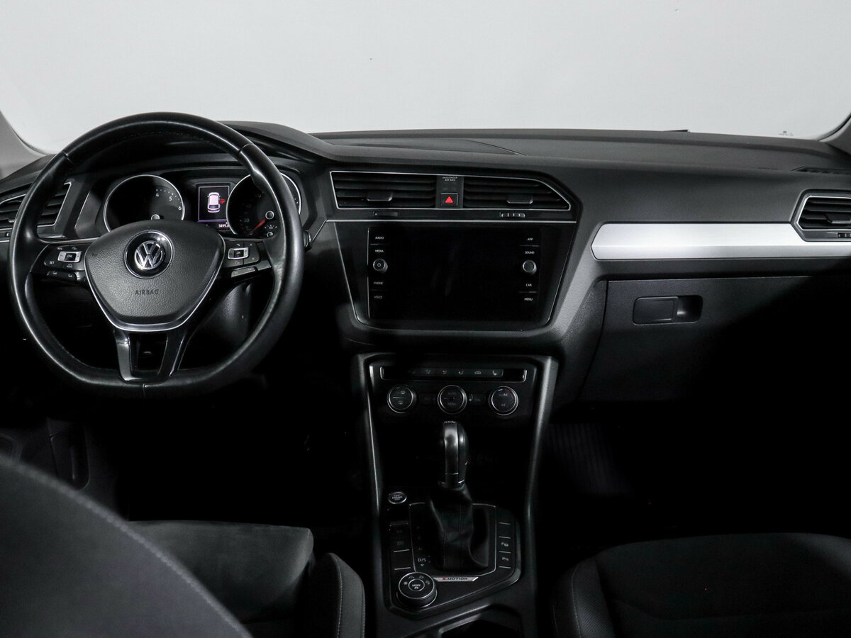 Купить Volkswagen Tiguan с пробегом. Фото: #9