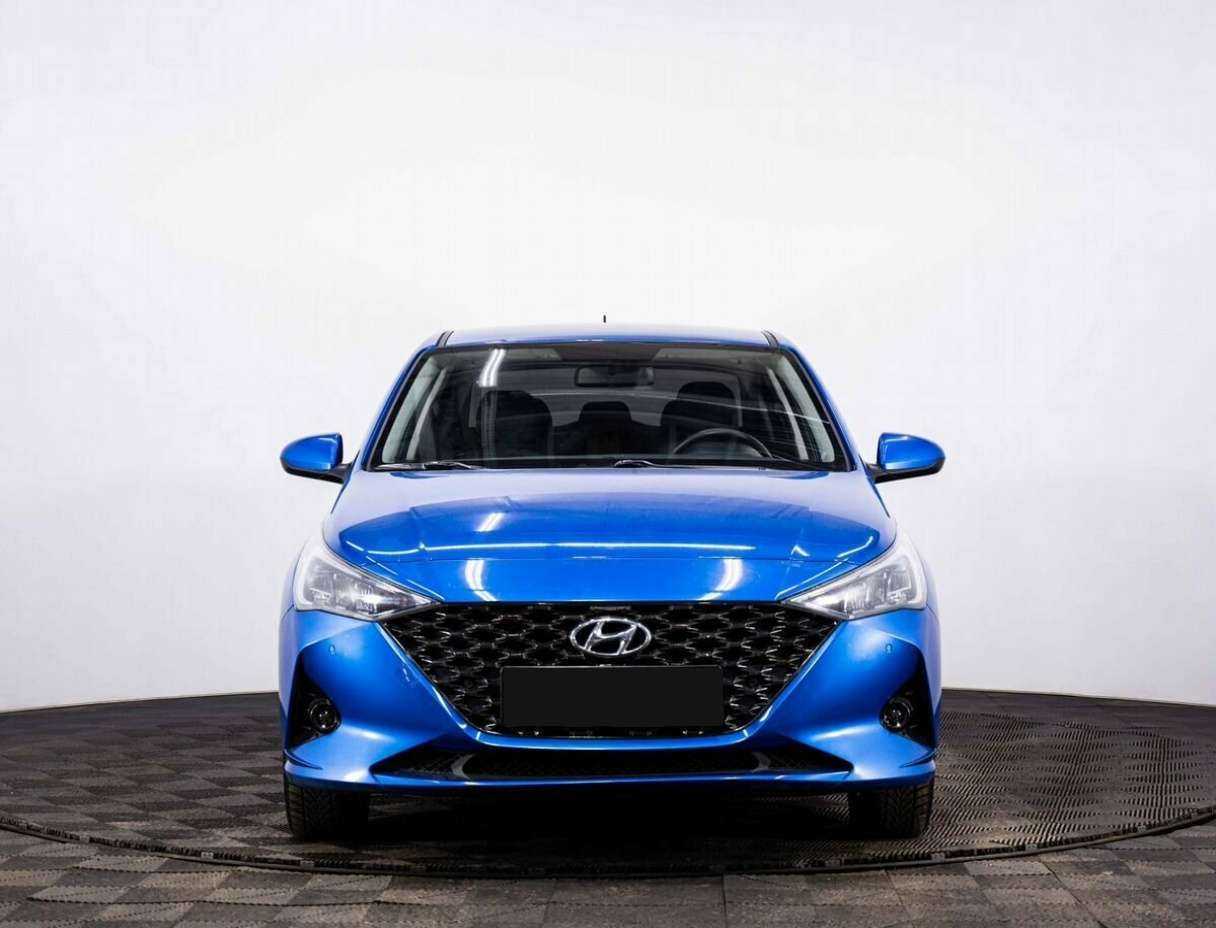 Купить Hyundai Solaris с пробегом. Фото: #1