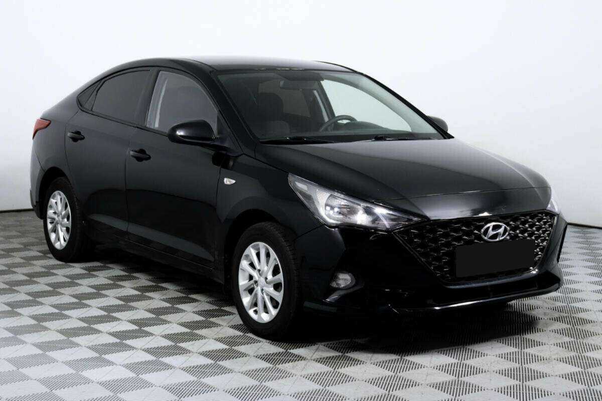Купить Hyundai Solaris с пробегом. Фото: #2