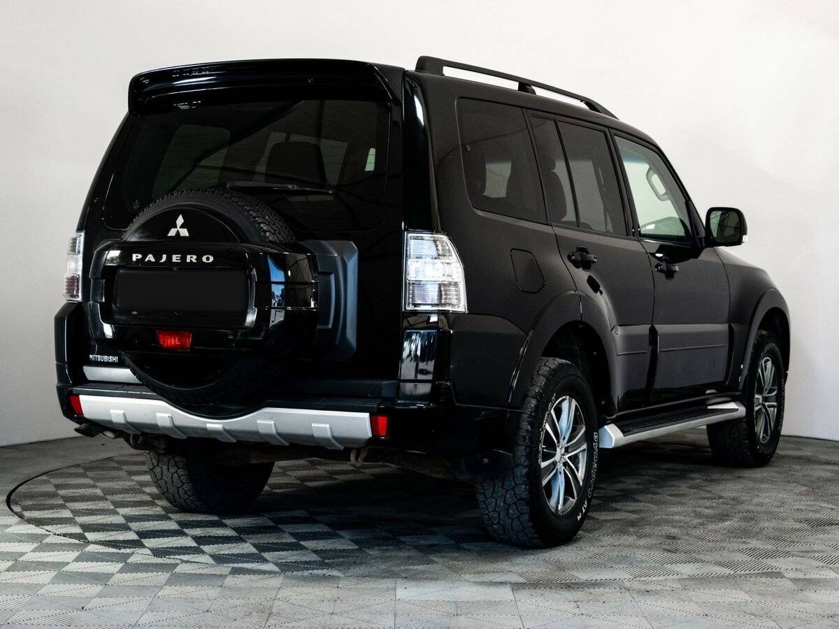Купить Mitsubishi Pajero с пробегом. Фото: #3