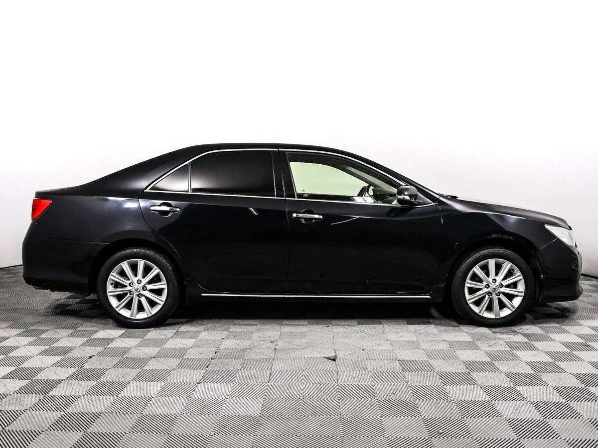 Купить Toyota Camry с пробегом. Фото: #3