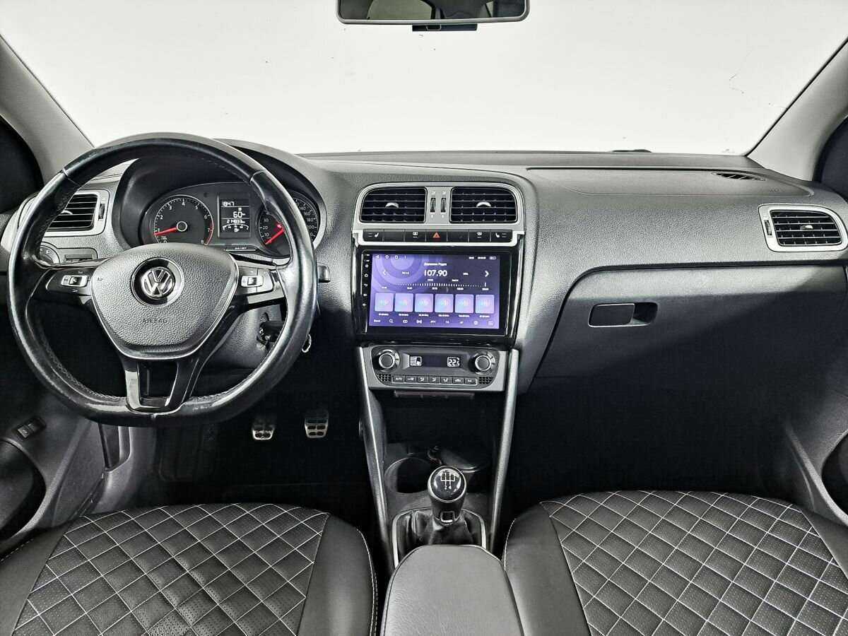 Купить Volkswagen Polo с пробегом. Фото: #11